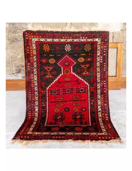 Antique Konya Cihanbeyli Kurdish Carpet 19th Century