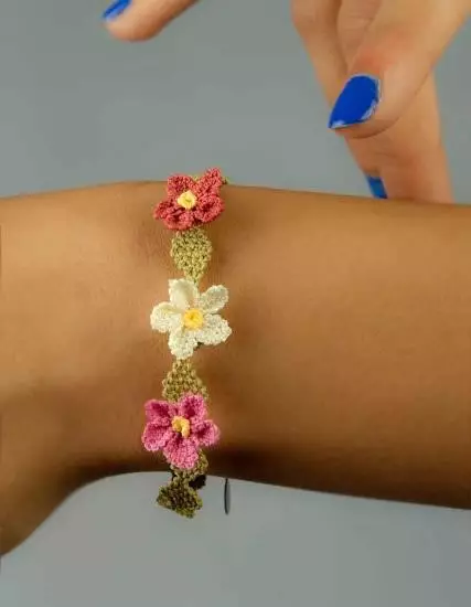Three Flowered Bracelet Nallıhan Needle Lace PGI